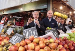 Larraín respondió al 