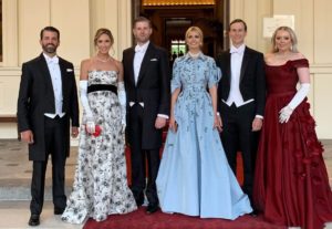 Hijos de Trump acompañaron a su padre en gira por Reino Unido y participaron de actividades oficiales
