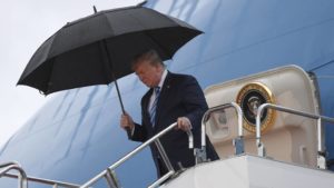 Trump llega a Osaka para participar en la cumbre del G20