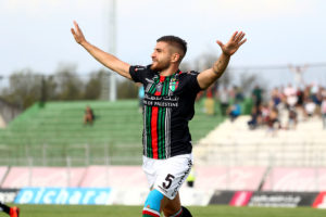 Julián Fernández deja Palestino para sumarse a Newell's Old Boys