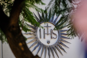 Jesuitas expulsan a sacerdote Jaime Guzmán Astaburuaga por denuncias de abusos