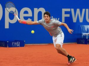 Cristian Garin tuvo debut y despedida en el ATP 500 de Hamburgo