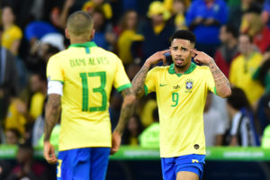 Gabriel Jesús criticó a Tobar por expulsarlo: 