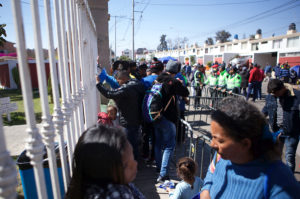 Locutor peruano llama a venezolanos a tomarse el consulado chileno en Tacna