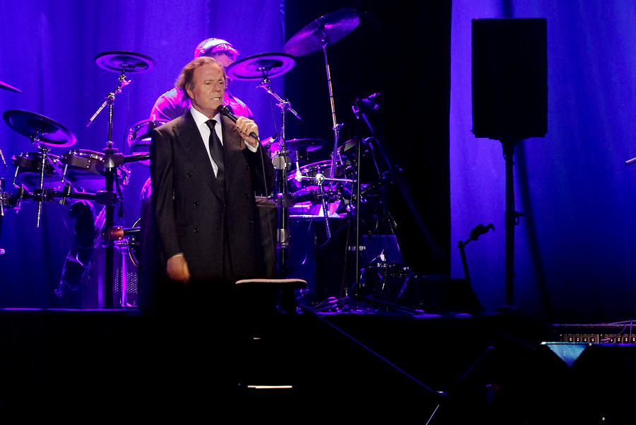 Julio Iglesias
