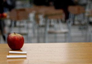 ¿Sabes que 222 mil niños y jóvenes no van al colegio?