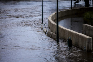 Onemi reportó desborde de ríos en las comunas de Lanco y Mariquina