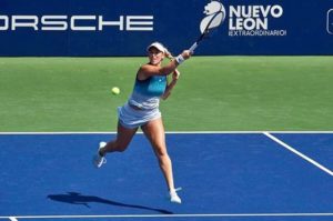 Alexa Guarachi tuvo debut y despedida en el dobles femenino de Wimbledon