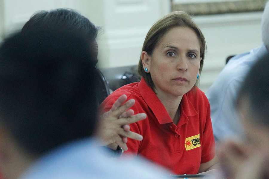 Carolina Leitao sobre consulta de horario para menores de edad