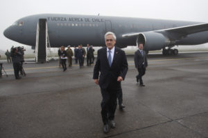 Piñera encabeza COE en Osorno para verificar normalización de suministro de agua