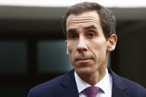 Alessandri advirtió: cerrará el Instituto Nacional si no hay acuerdo de volver a clases