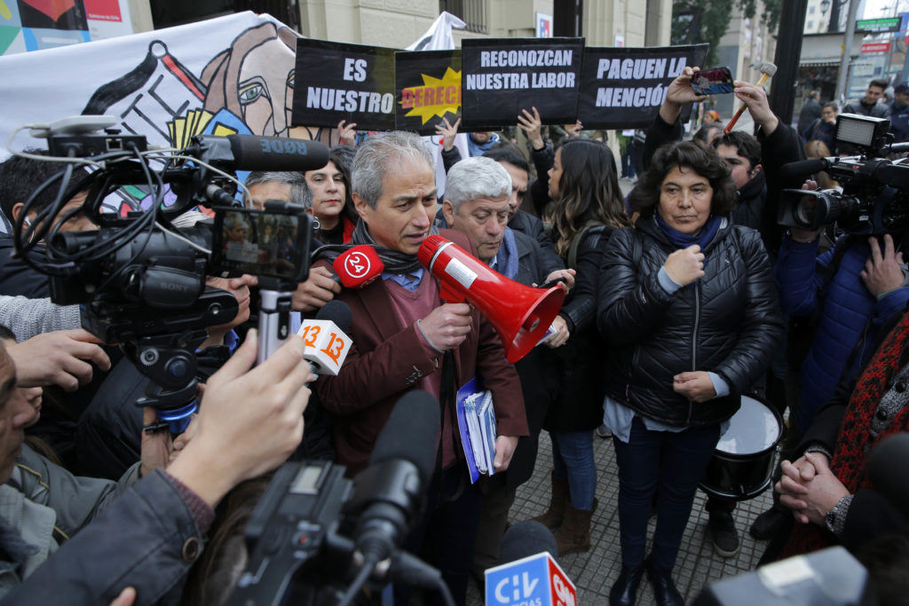 colegio de profesores resolverá