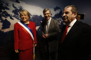 Nada pudo derretir el sueño de Lavín: así fue la inauguración del Museo de Cera de Las Condes