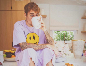 Justin Bieber sale en defensa de su representante tras ser acusado por Taylor Swift de 