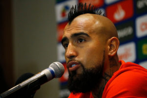 Arturo Vidal por Perú: 