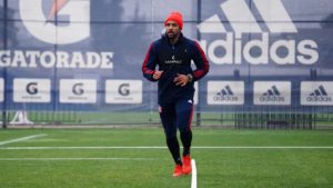 Jean Beausejour volvió a los entrenamientos con la U tras anunciar su retiro de la Roja