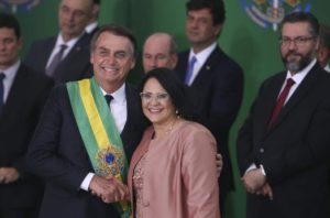 Ministra de la Mujer de Bolsonaro: 