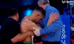 Nueva muerte en el boxeo: argentino Hugo Santillán se desvaneció tras una pelea