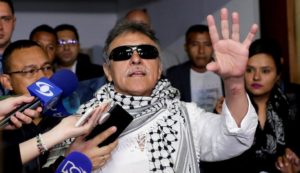 Colombia ofrece recompensa en dólares por exjefe FARC prófugo