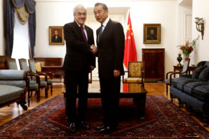 Piñera pide colaboración a China para buscar solución en Venezuela