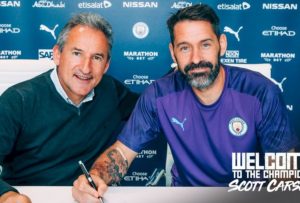 Competencia para Bravo: Manchester City ficha al portero Scott Carson