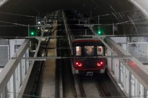 Vecinos de Las Condes le cierran la puerta a la Línea 7: 