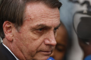 Bolsonaro decretó suspensión de quemas por incendios en la Amazonía
