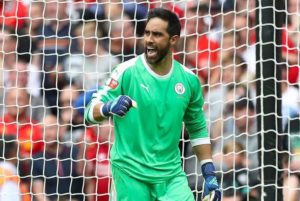 Claudio Bravo vuelve a la Roja tras casi dos años de ausencia