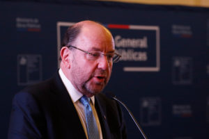 Ministro Moreno: agua potable en Osorno es apta para el consumo