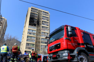 Amplio operativo de rescate por incendio en edificio de Recoleta
