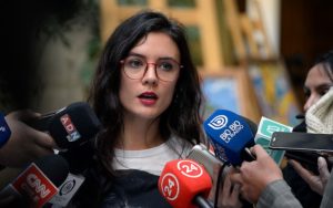 Diputada Vallejo acusa 