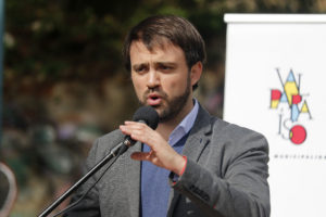 Alcalde Sharp responde por casa derrumbada: 