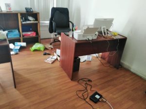 FOTOS | Roban sede del Partido Radical en Santiago