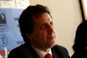 Mauricio Weibel por interceptaciones del Ejército: 