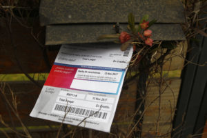 Cuentas de luz volverán a subir en torno a un 10% por el aumento del dólar