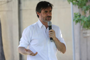 Capellán de Techo-Chile arremetió contra Fiscalía por filtraciones en investigación a Renato Poblete