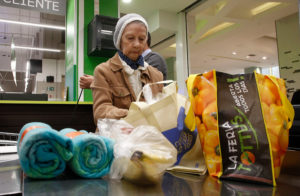 Medio Ambiente: en un año se dejaron de entregar 2.200 millones de bolsas