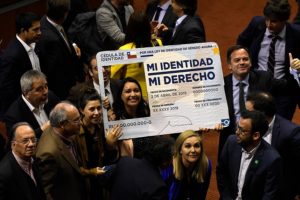 Acusan al Ministerio de Justicia de retrasar entrada en vigencia de Ley de Identidad de Género