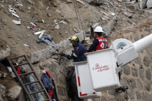 Derrumbe en Valparaíso: Sernageomin detectó saturación de agua en material de relleno