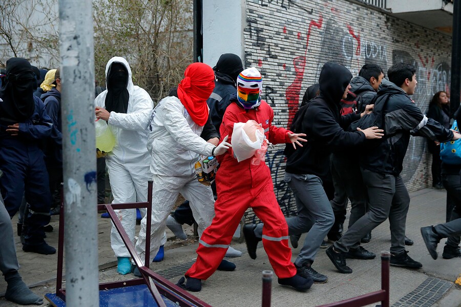 Encapuchados Instituto Nacional