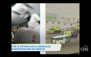 FOTOS + VIDEO | Toma de rehenes en Brasil: hombre amenazó con incendiar bus en Río de Janeiro