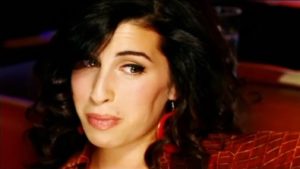 Ex marido de Amy Winehouse amenazó con mostrar fotos inéditas de la cantante