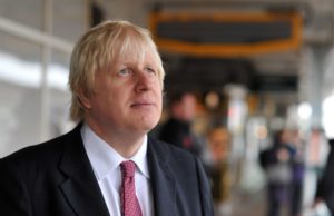 Justicia rechaza intento de impedir suspensión del parlamento británico decretado por la Reina Isabel