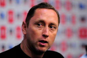 Luis Mena disparó contra el Gobierno y Carabineros tras robo a su casa