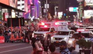 Pánico en Times Square por falso tiroteo: era el ruido del tubo de escape de una moto
