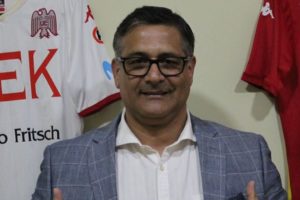 Ronald Fuentes es presentado como nuevo DT de Unión Española