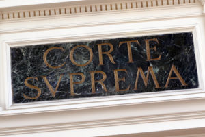 Corte Suprema ordena borrar ofensas publicadas en grupos de Facebook