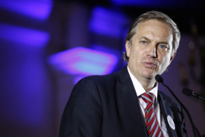 Kast responde a Maza: 