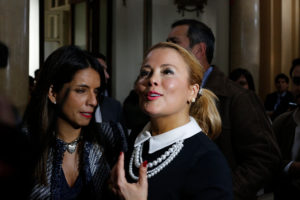 Exigen que Contraloría se pronuncie por millonaria compra de empanadas en Maipú