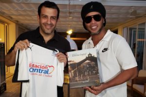 Ronaldinho Gaúcho dirá presente en el Mundial de Fútbol Tenis 2019